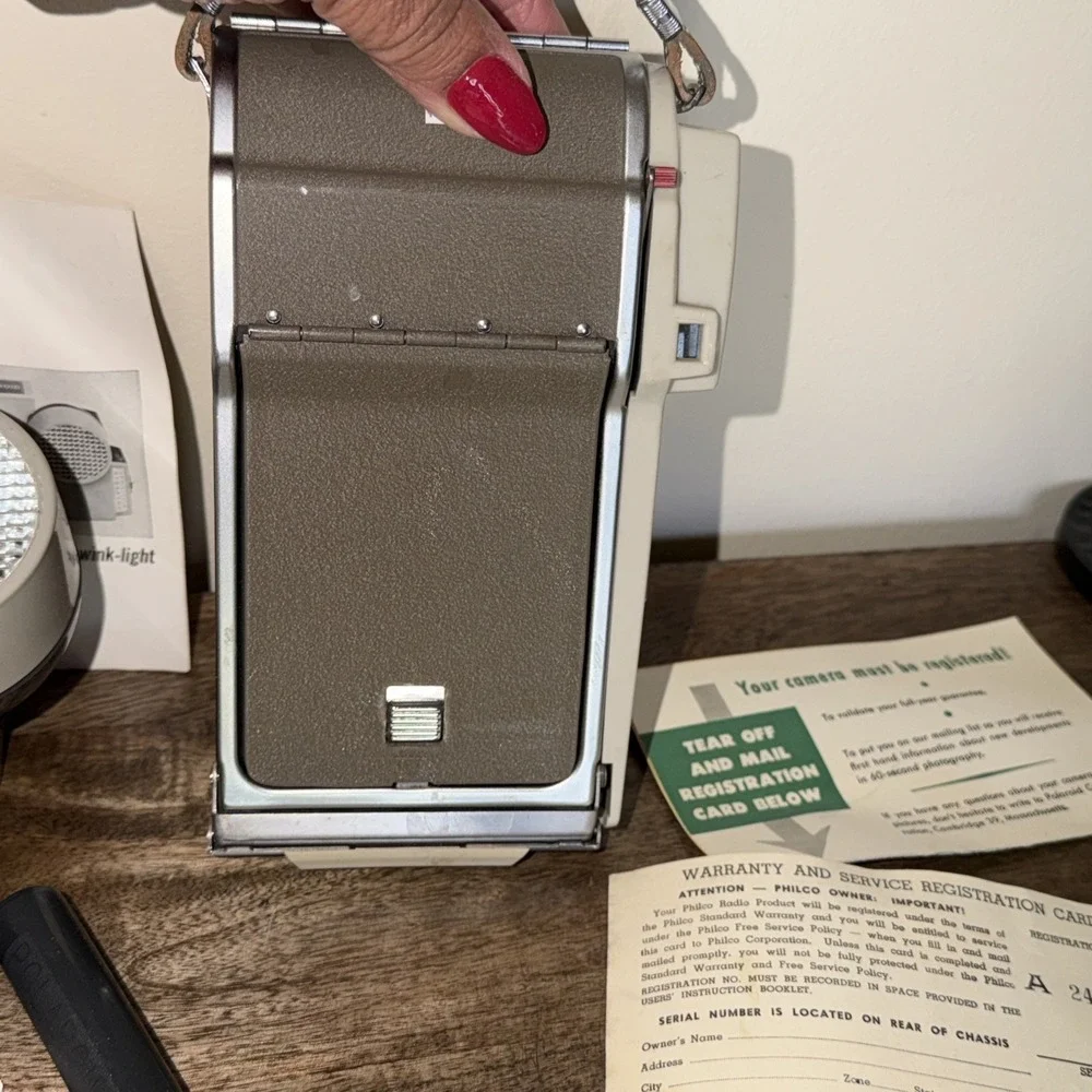 Polaroid Land Camera Model 80b Highlander Complete Case & Original‎ Paperwork